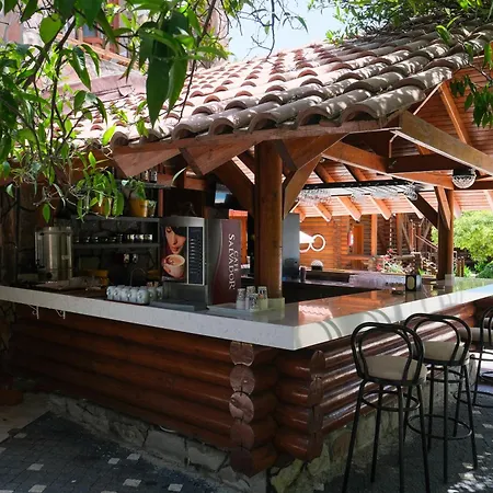 Woodline Hotel