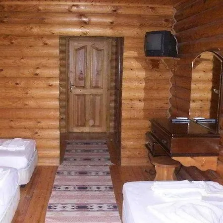 Woodline Hotel 3*
